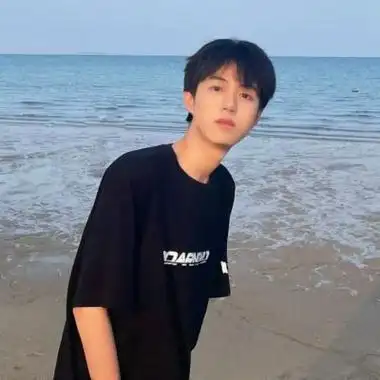 治愈系阳光帅气大男孩干净男头 让人看一眼就很舒服的帅气头像男_男生