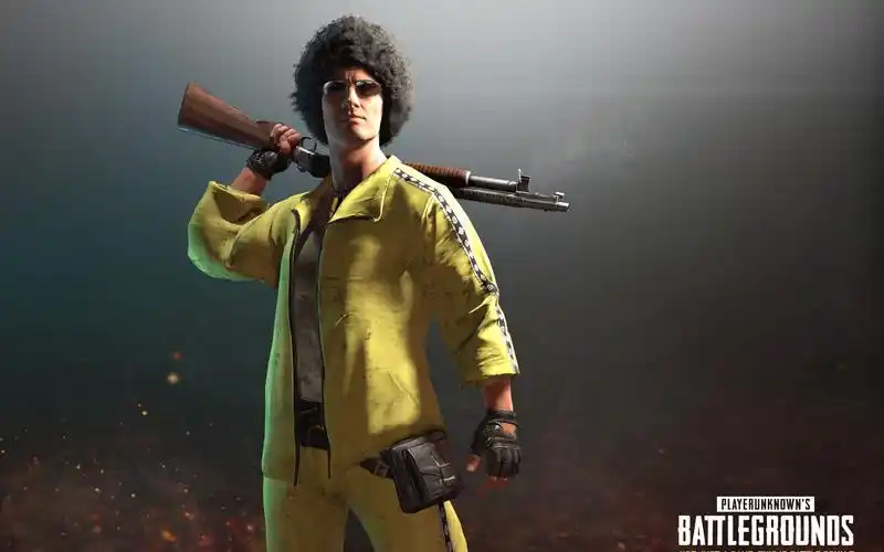 大先生 《刺激战场》在"不吃鸡就吃手机"的祝福下疯狂输出