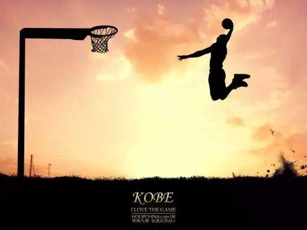 求一张科比扣篮的图片,背景是在夕阳下的